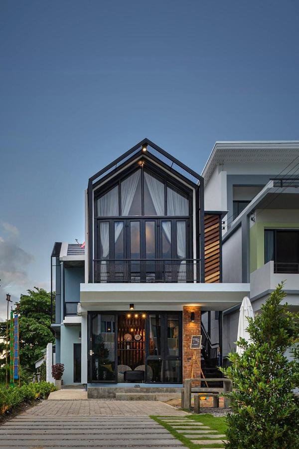 The Nichehome Waterside Living Чиангмай Екстериор снимка